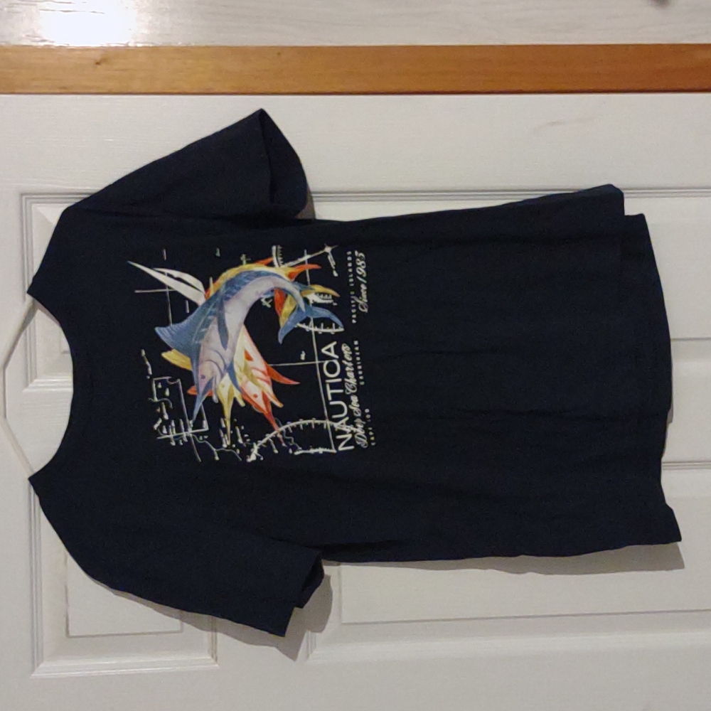Men's Nautica tshirt